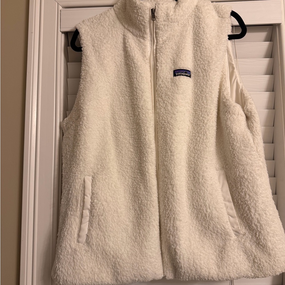 Patagonia Ivory Sherpa Fleece Vest